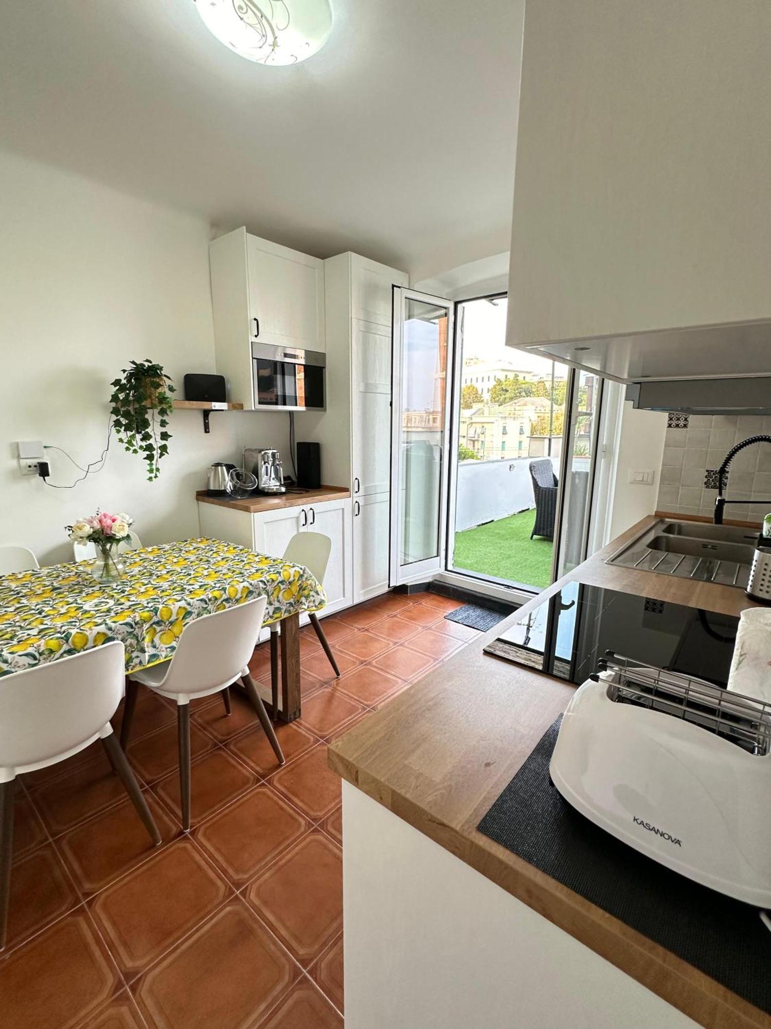 Antico Attico Genovese Apartment *